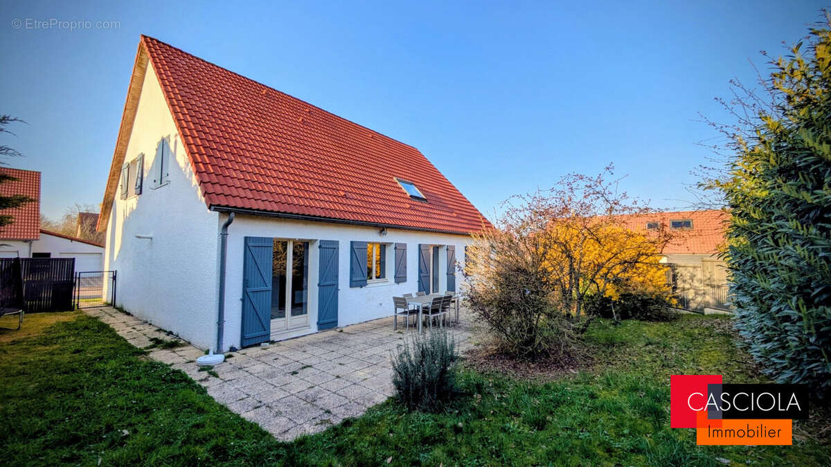 Maison à MARLY