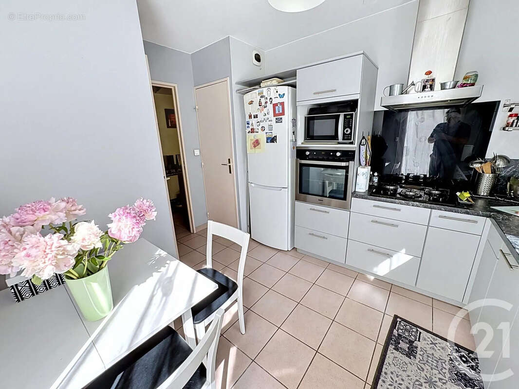 Appartement à LYON-9E