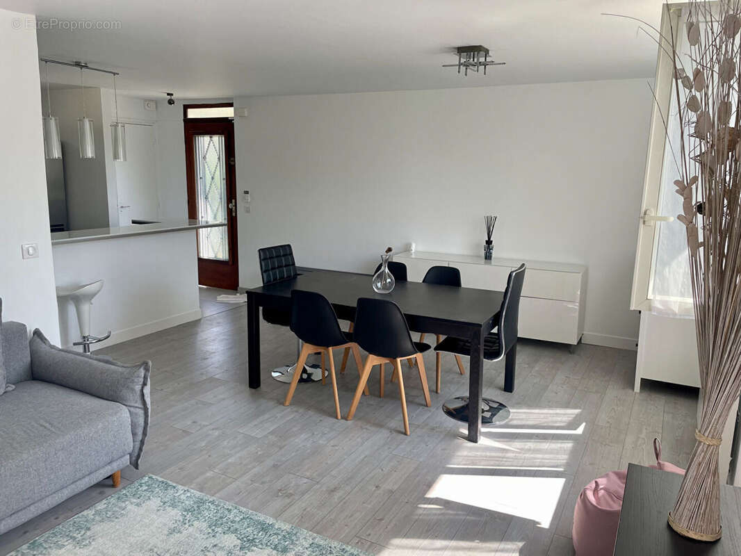 Maison  4 pièce(s) - photo 3