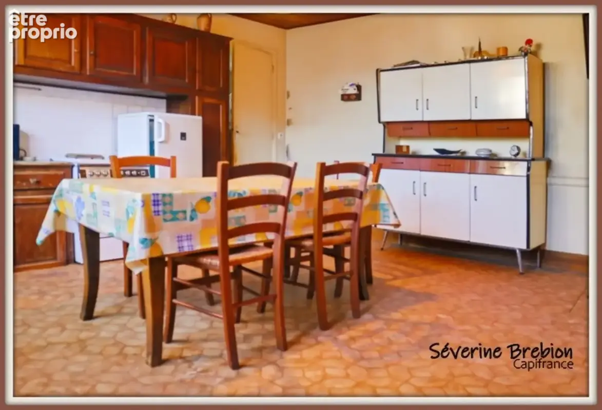  Grande maison à rénover + atelier – Idéale pour famille ou investisseur – Celles-sur-Durolle (63) - photo 2