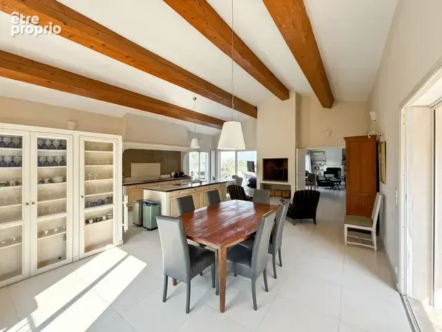 Antibes residentiel belle bastide 10 pieces 295 m2 sur un terrain de 3000 m2 - photo 6