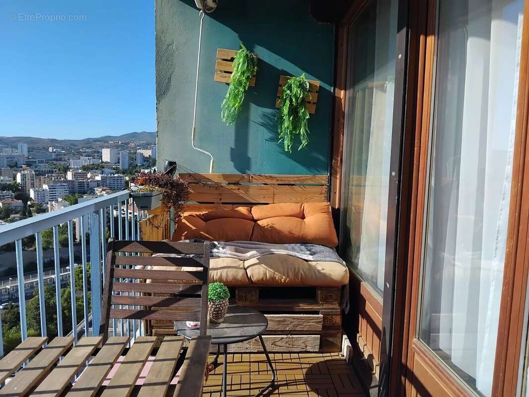 Appartement à MARSEILLE-12E