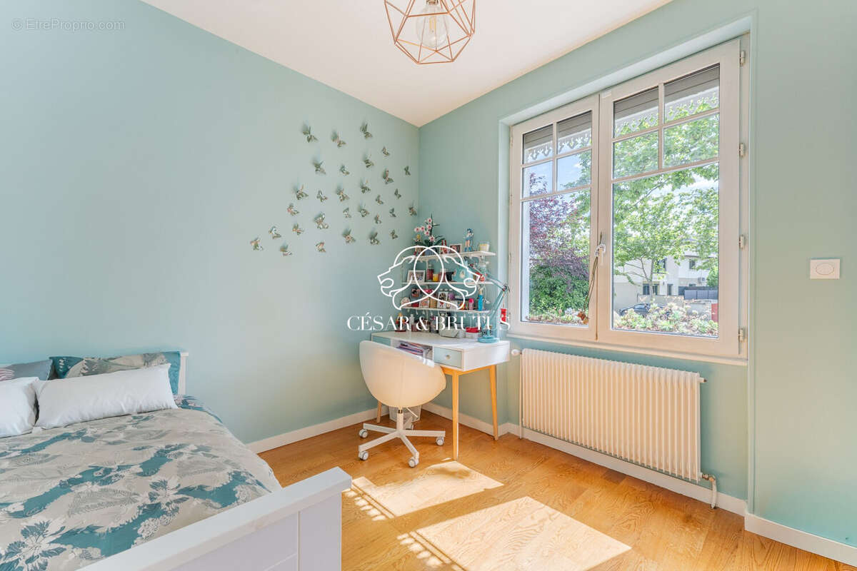 Maison 163 m² à Lyon-8e  - photo 9