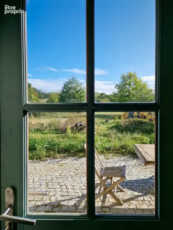 Belle maison de caractere en pierres avec 3,5ha et lac - photo 13
