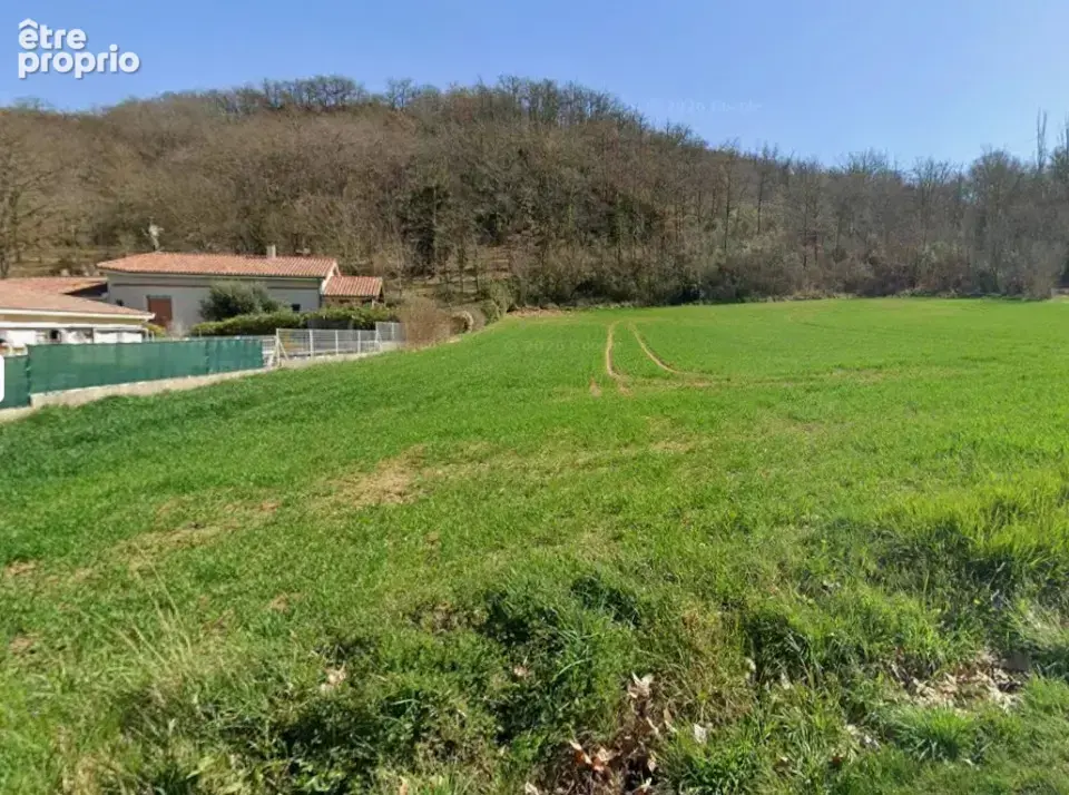 Terrain à MAUZAC