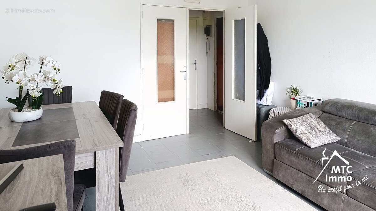 Appartement à DECINES-CHARPIEU