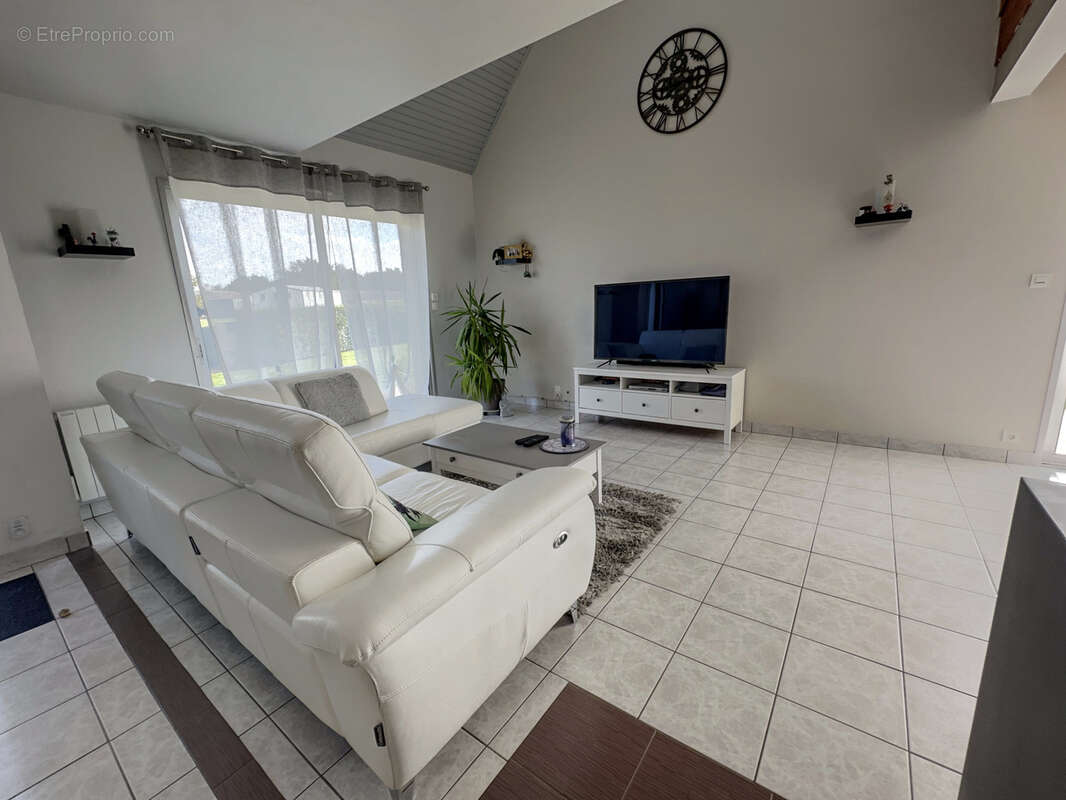 Maison à LA CHAPELLE-NEUVE