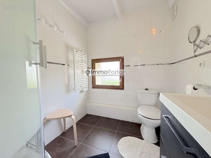 Maison à MONTEVRAIN