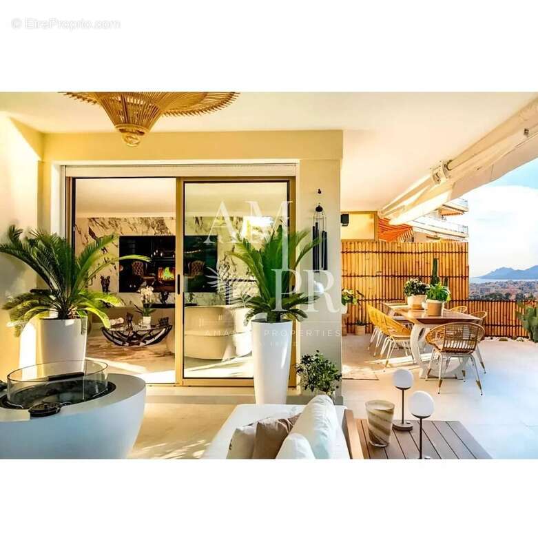 Appartement à LE CANNET