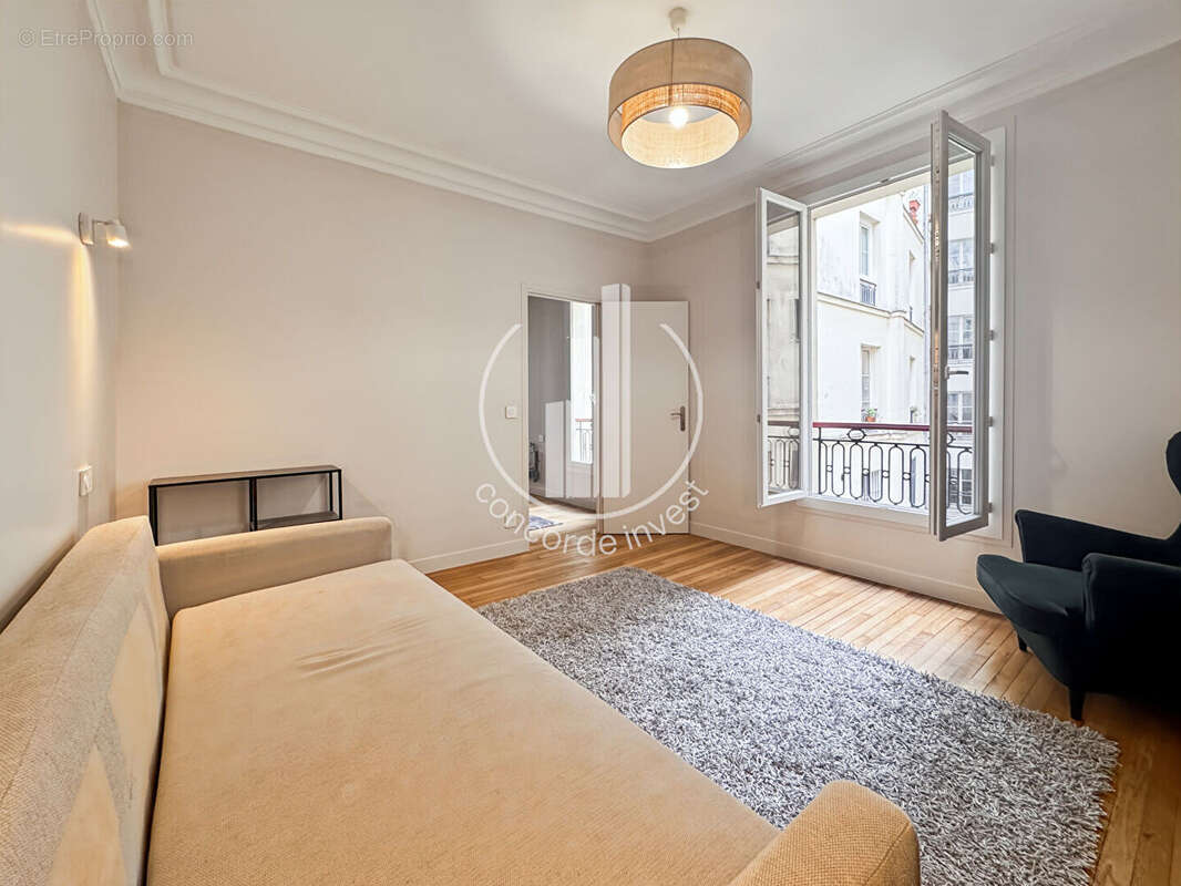 Appartement à PARIS-19E