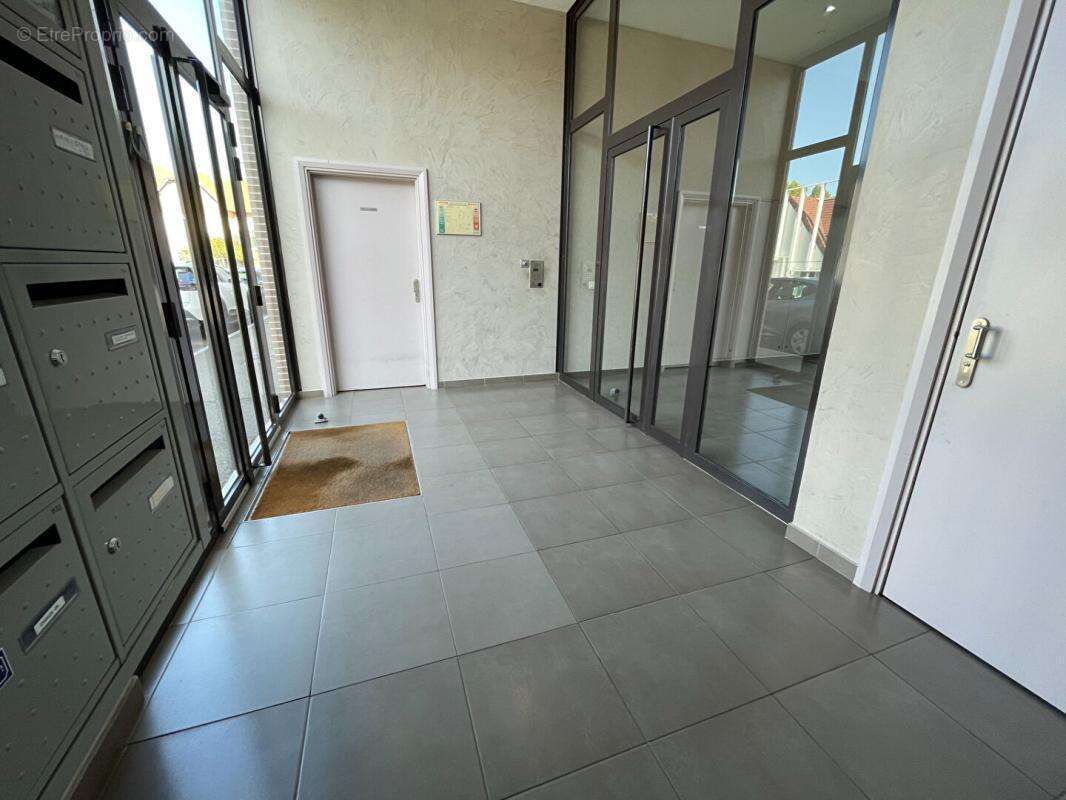 Appartement à EPERNON