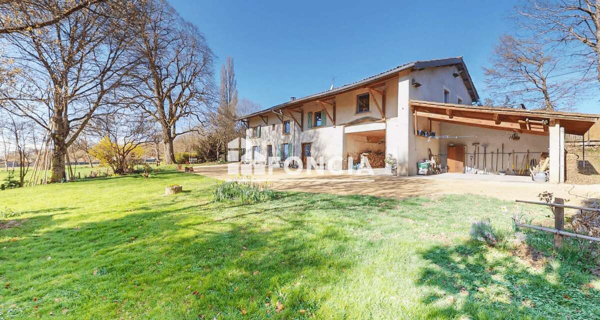 Maison à POMMIER-DE-BEAUREPAIRE