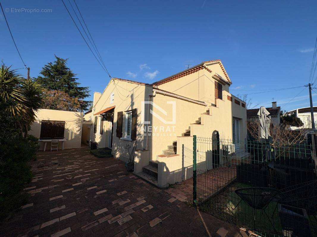 Appartement à SAINT-RAPHAEL