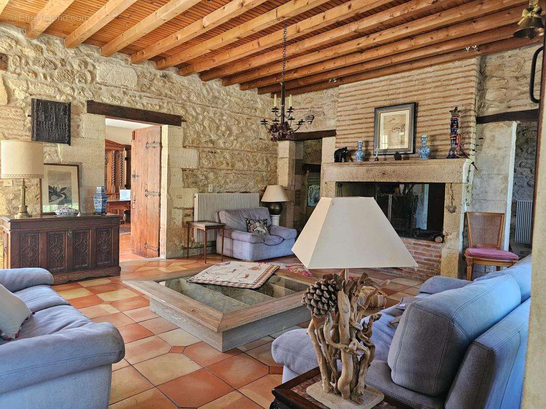 Maison à SAMAZAN