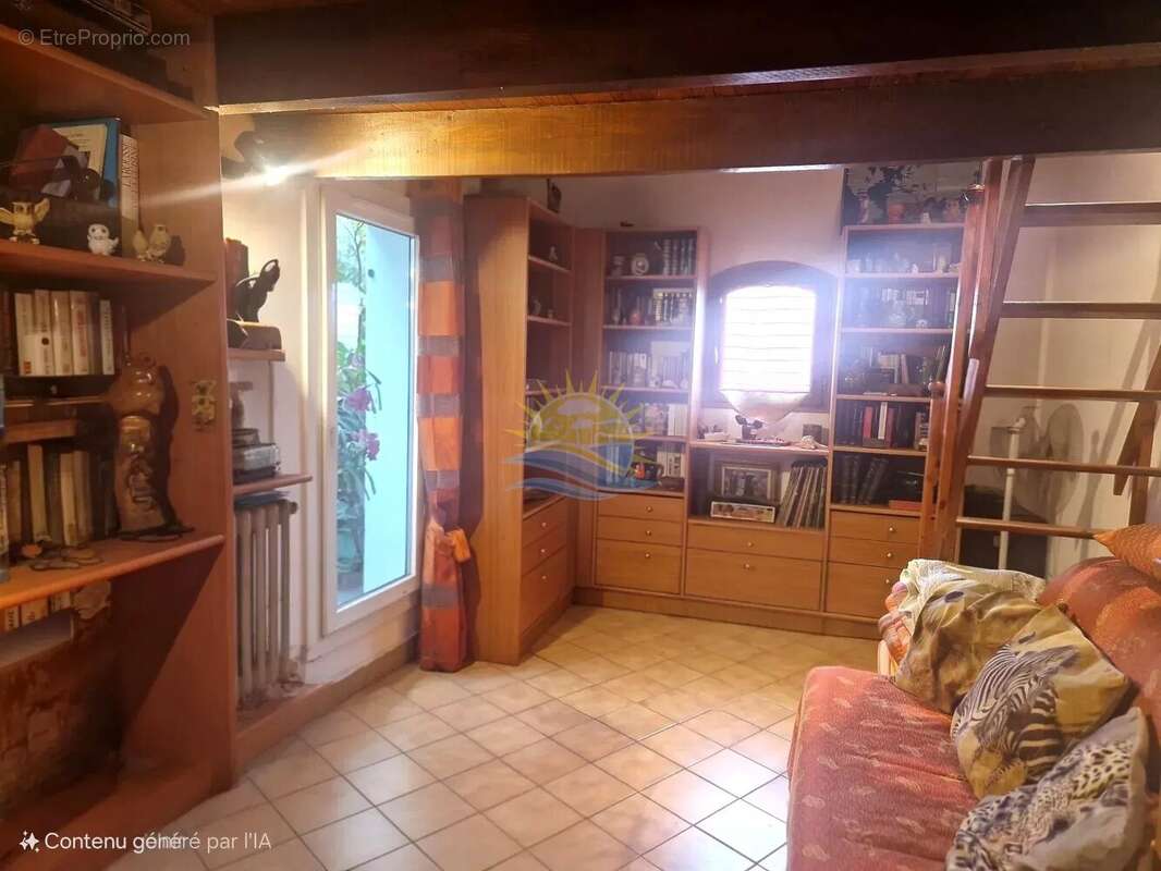 Maison à SAUSSET-LES-PINS