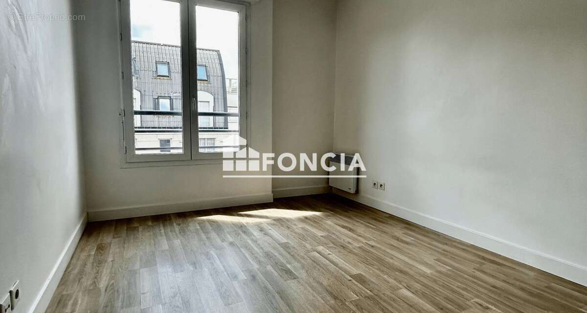 Appartement à COLOMBES