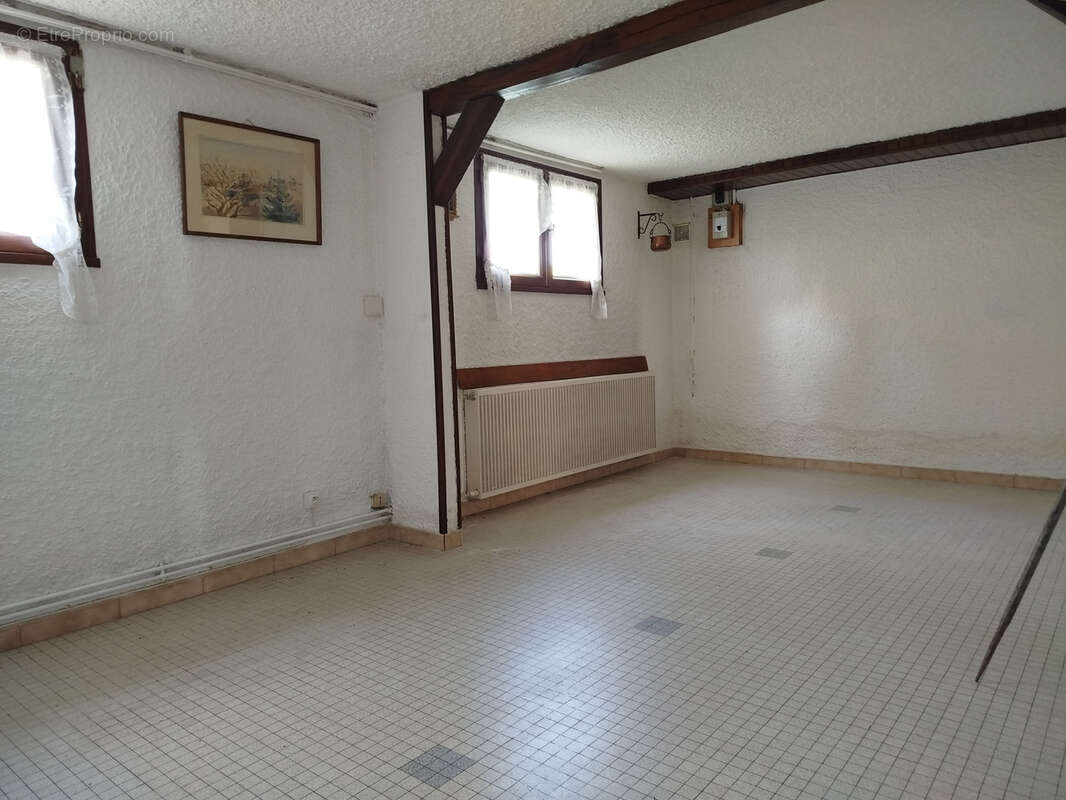 Maison à MONETEAU