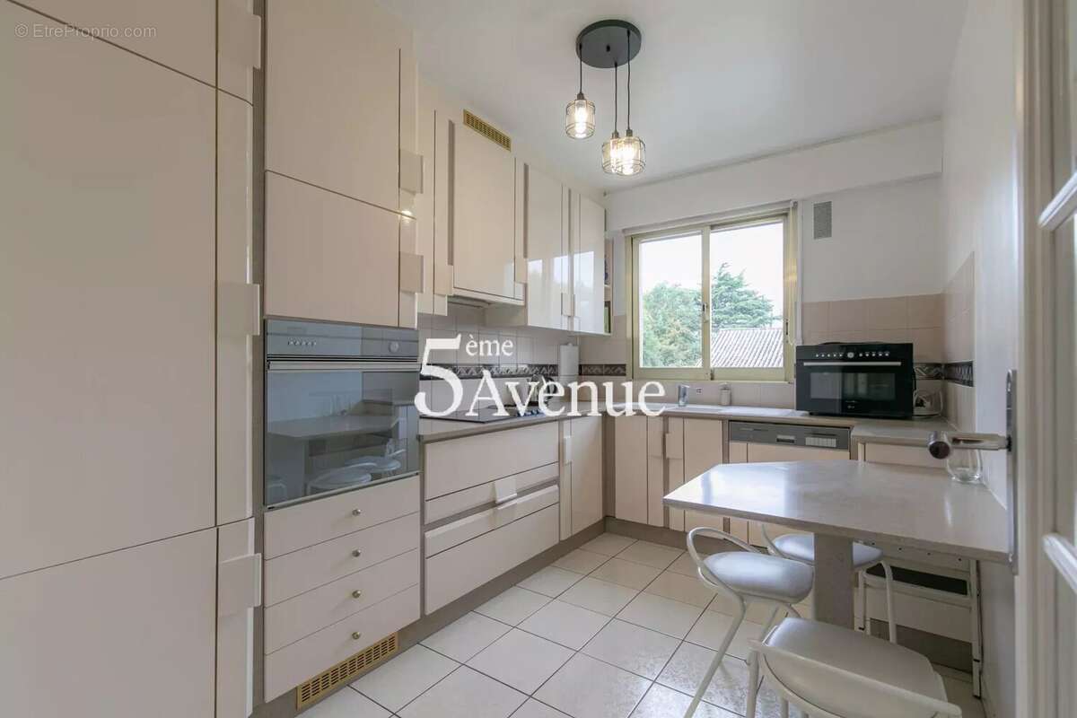 Appartement à SAINT-MAUR-DES-FOSSES