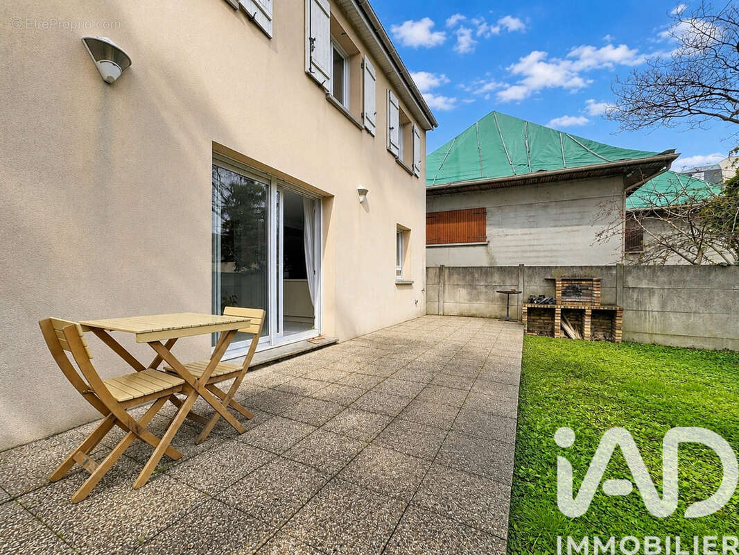 Photo 3 - Maison à LE BLANC-MESNIL