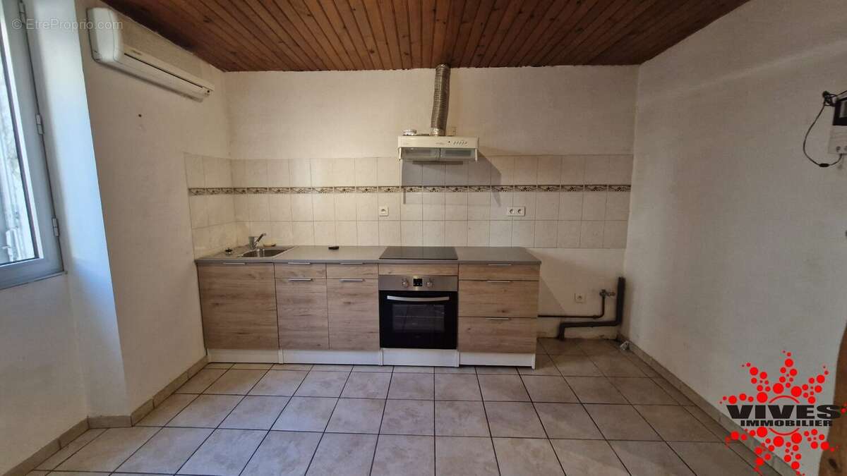 Maison de village avec garage et cave - photo 2