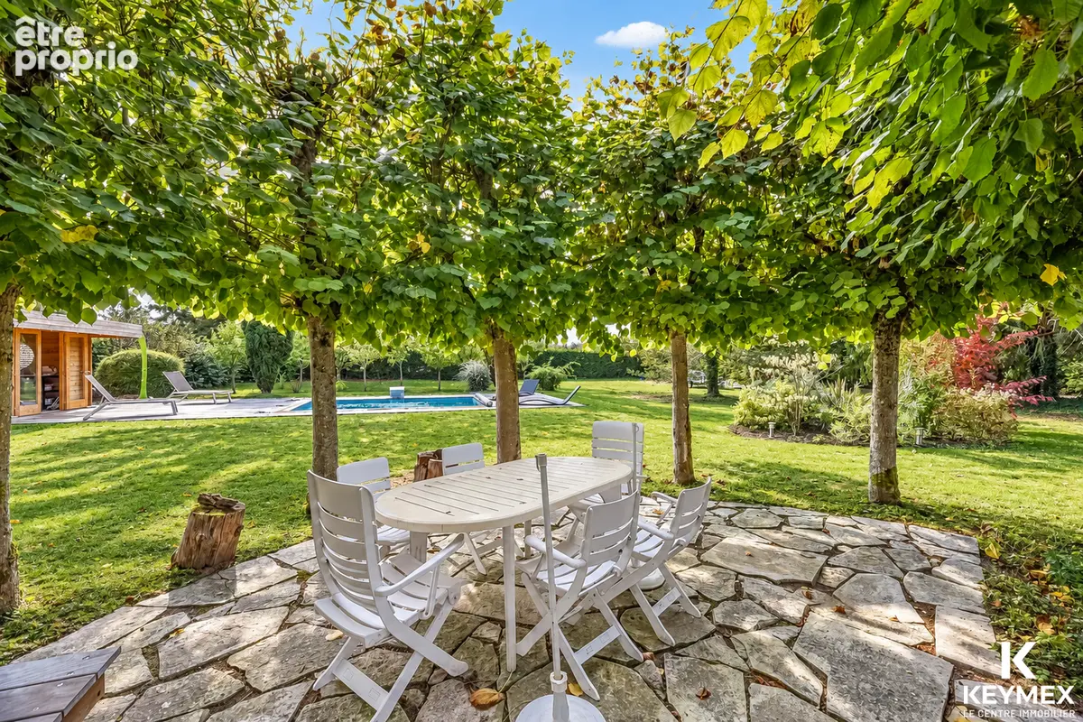 Magnifique maison de maître avec piscine, parc et beau potentiel - photo 18