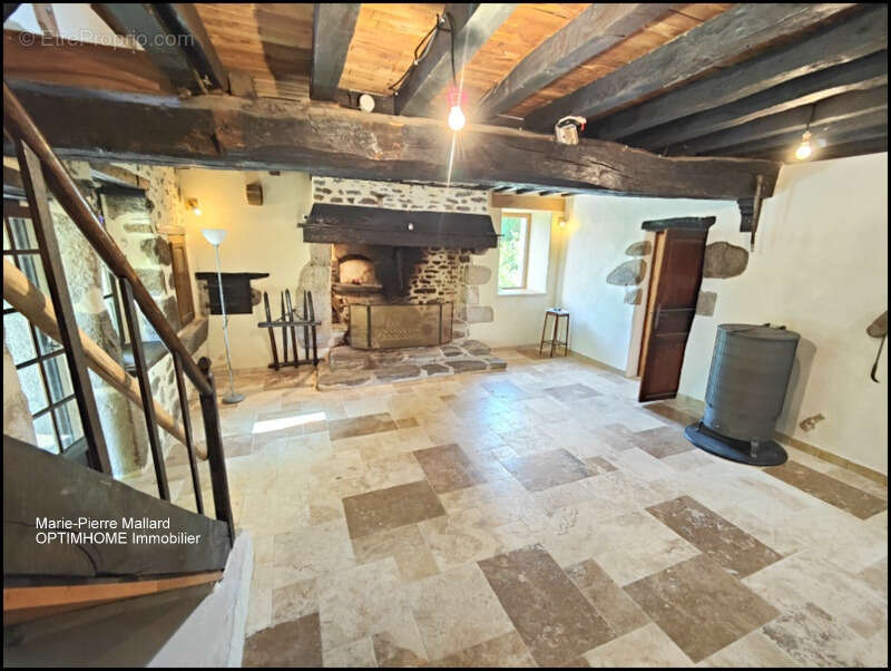 Maison familiale + dépendances à Saint Eloi en Creuse - photo 5