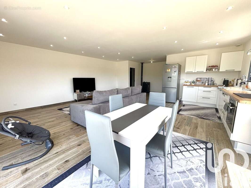 Photo 2 - Maison à MARTIGNE-FERCHAUD