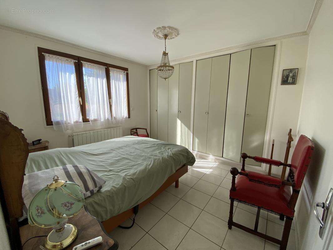 VERNON (27) - Maison 5p - 120m² - photo 6