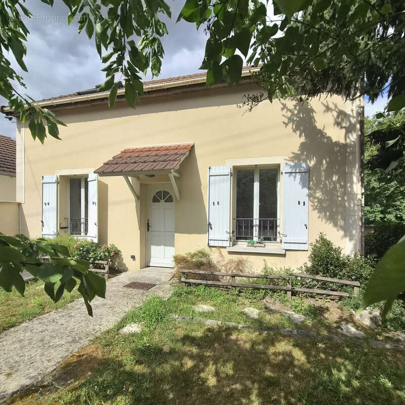 Maison à PONTOISE
