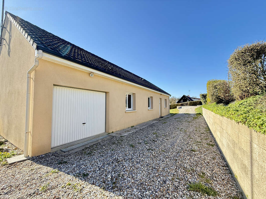 Maison à SAINT-VAAST-DU-VAL