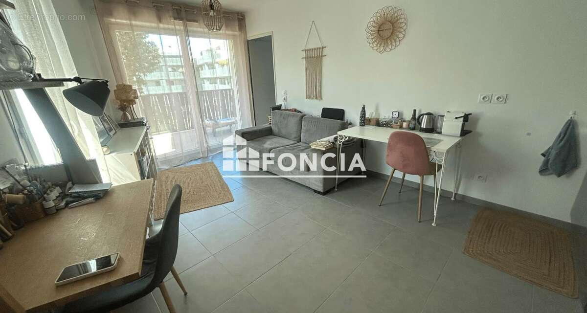 Appartement à MARSEILLE-8E