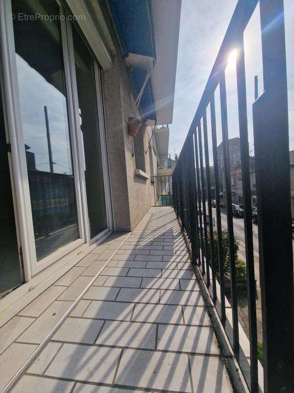 Appartement à VAIRES-SUR-MARNE