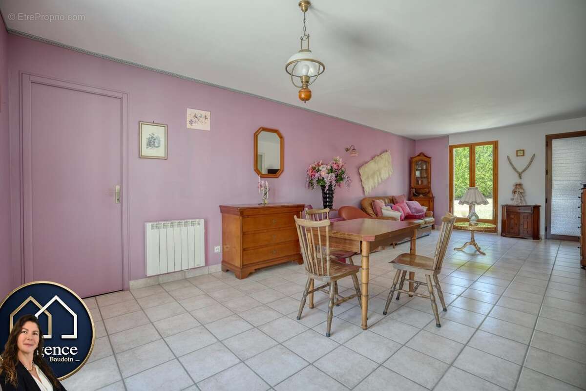 Maison 61 m² à Jouy  - photo 7