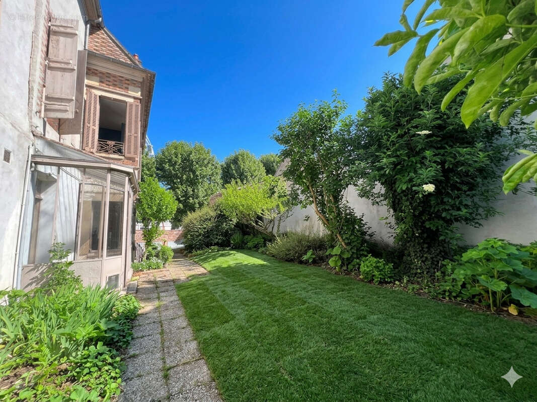 Maison à SENS