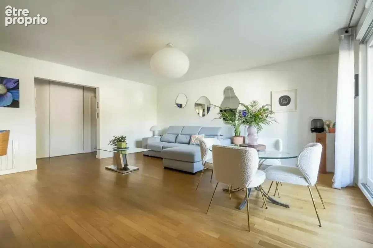 Beau 3 pièces 85 m², grand séjour, balcon, cave + parking - photo 4