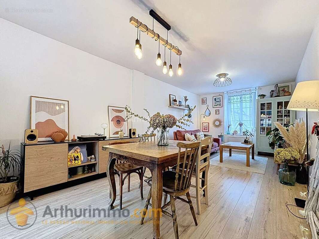 Appartement à CORMONTREUIL