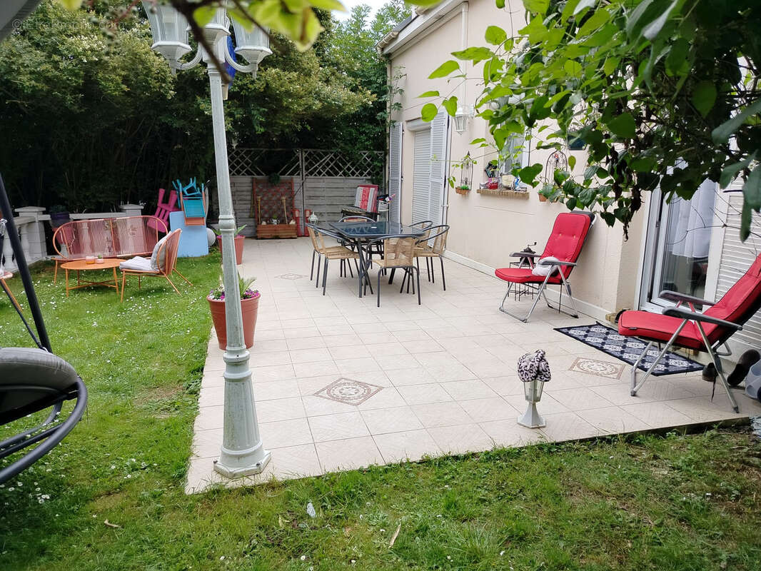 Maison à LOUVRES