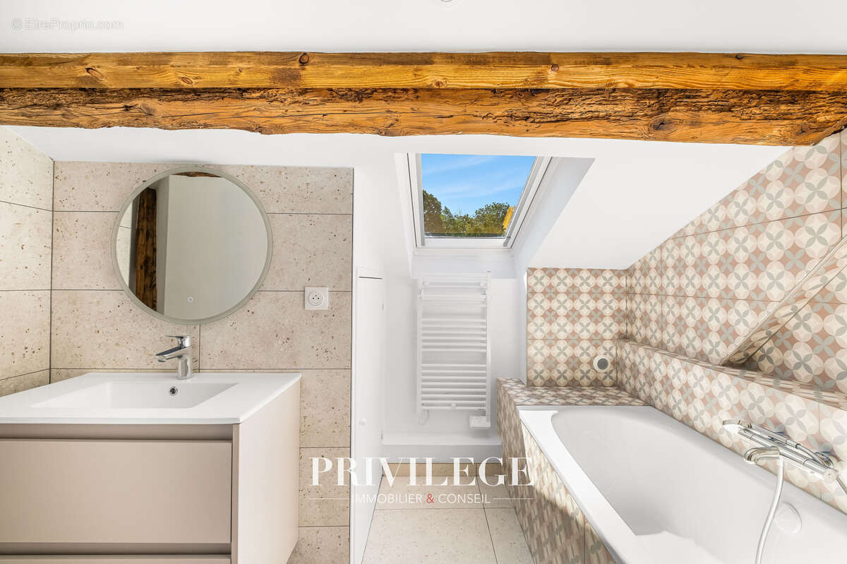 Appartement à LYON-9E