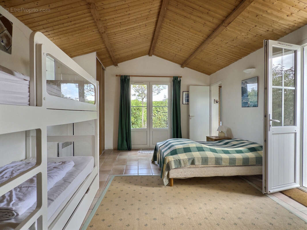 Maison plein cœur du village de Loix - photo 16