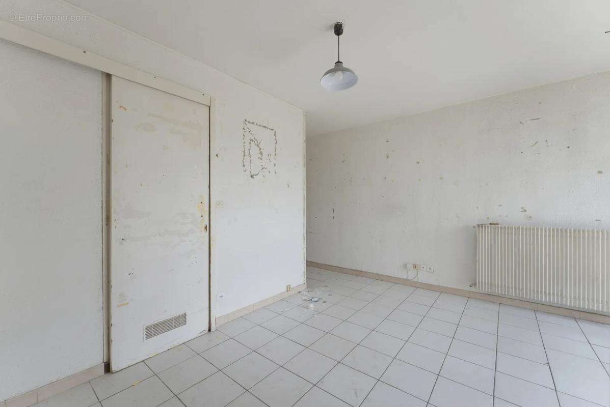 Appartement 1 pièce de 26 m² à Libourne - photo 4
