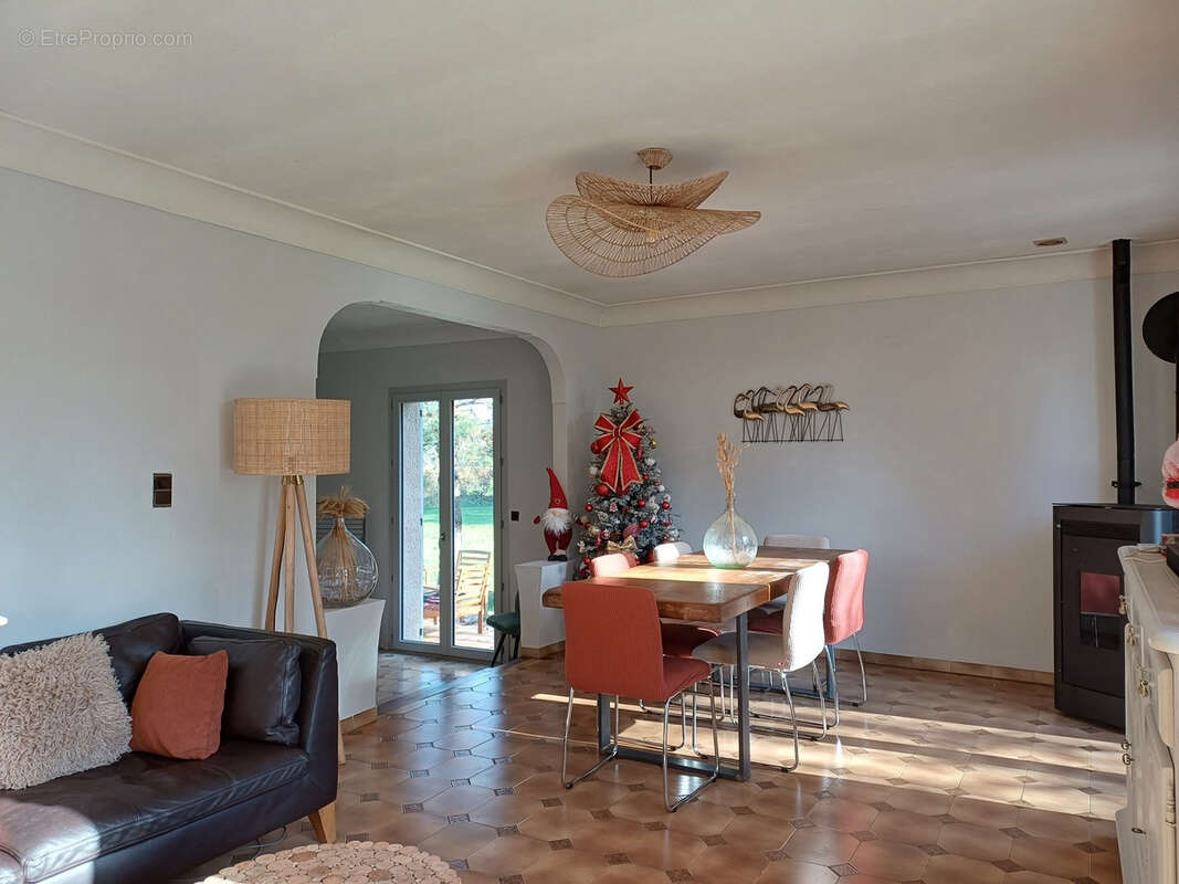 Maison à VILLENEUVE