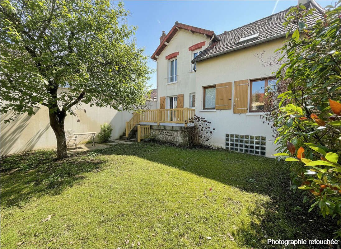 Maison à HOUILLES