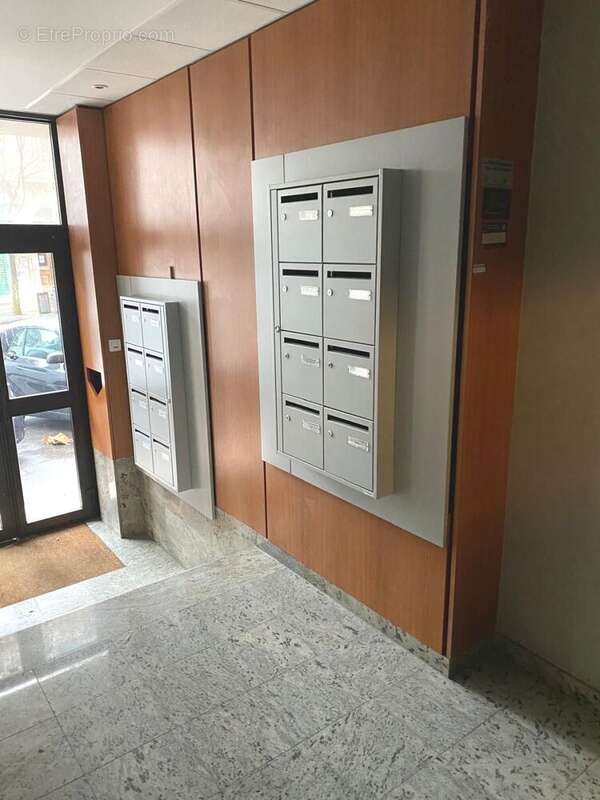 Appartement à MARSEILLE-7E