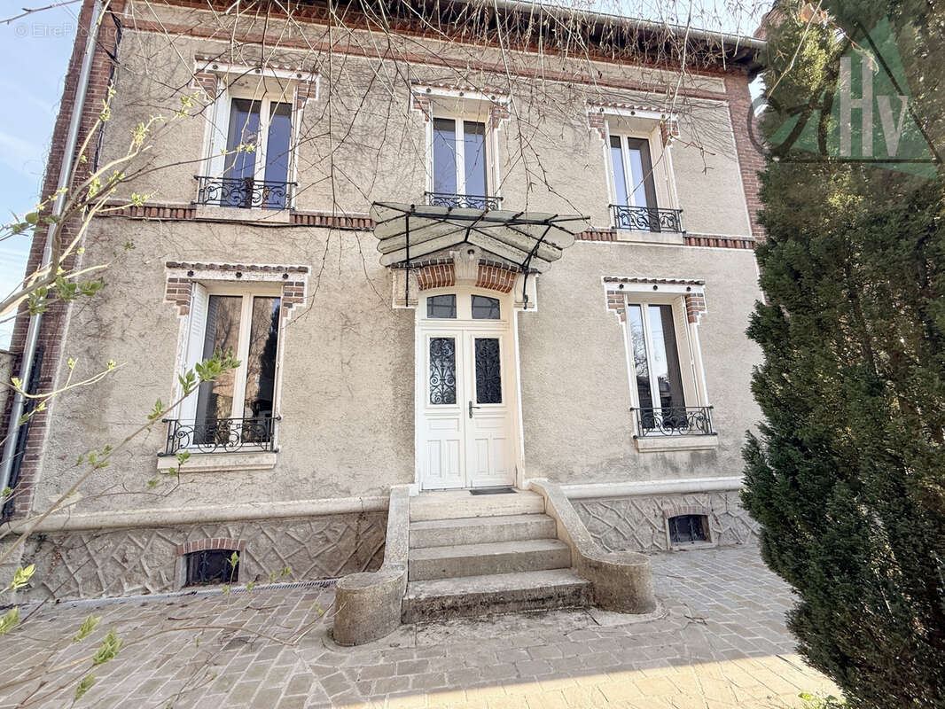 Maison à NOGENT-SUR-SEINE