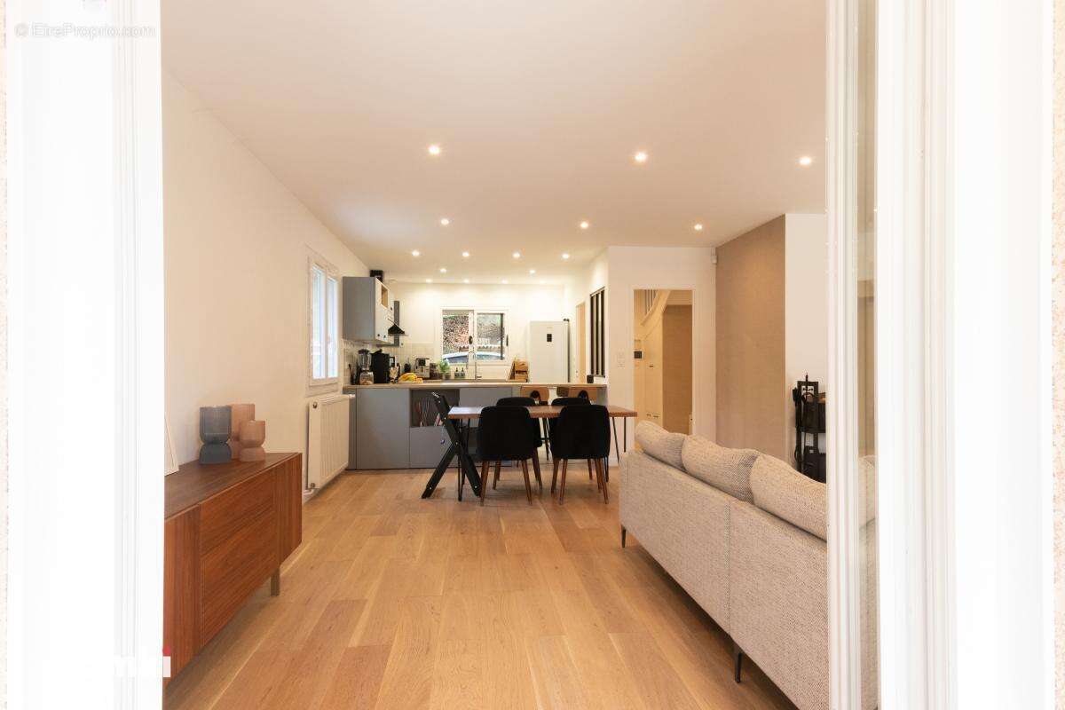 Maison à RILLIEUX-LA-PAPE