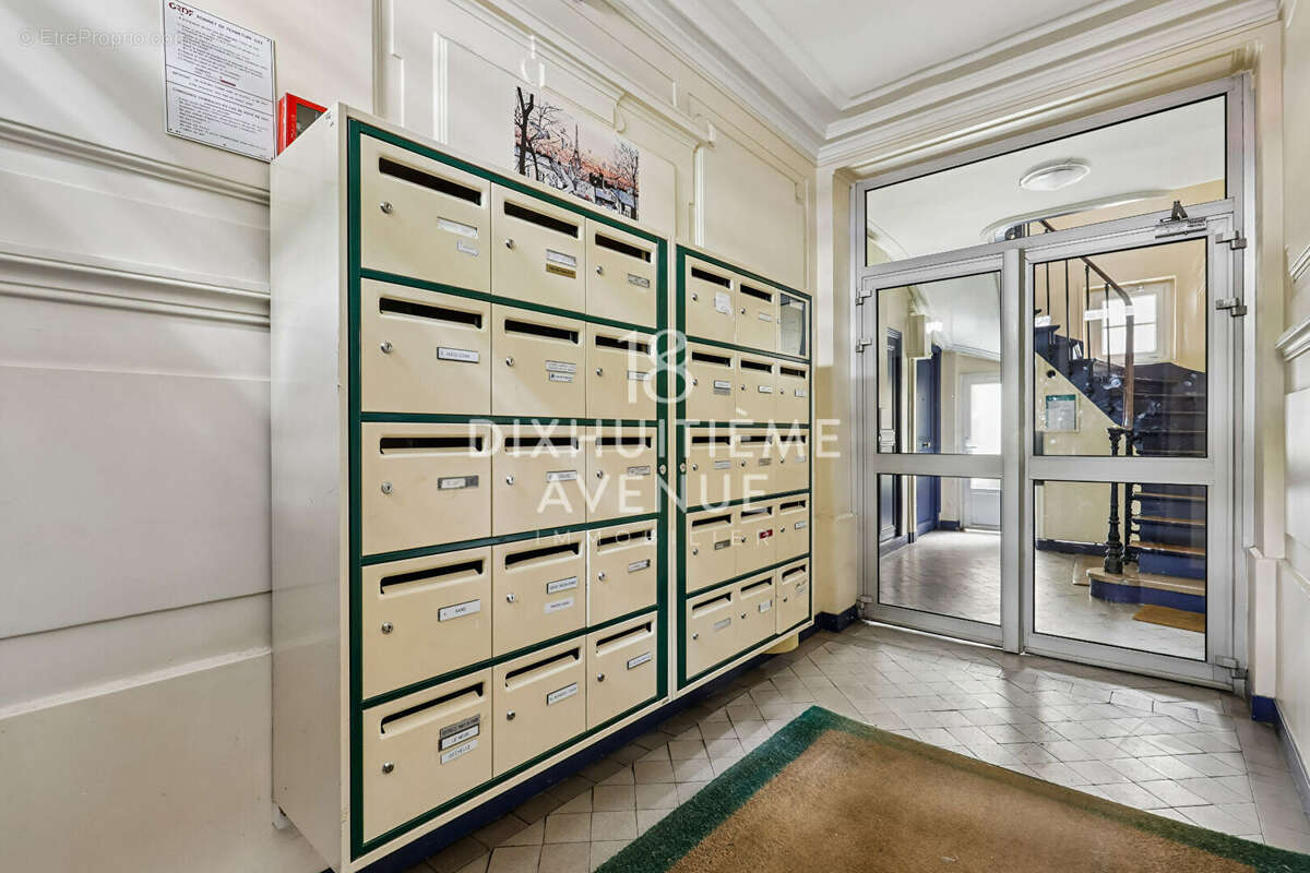 Appartement à PARIS-18E
