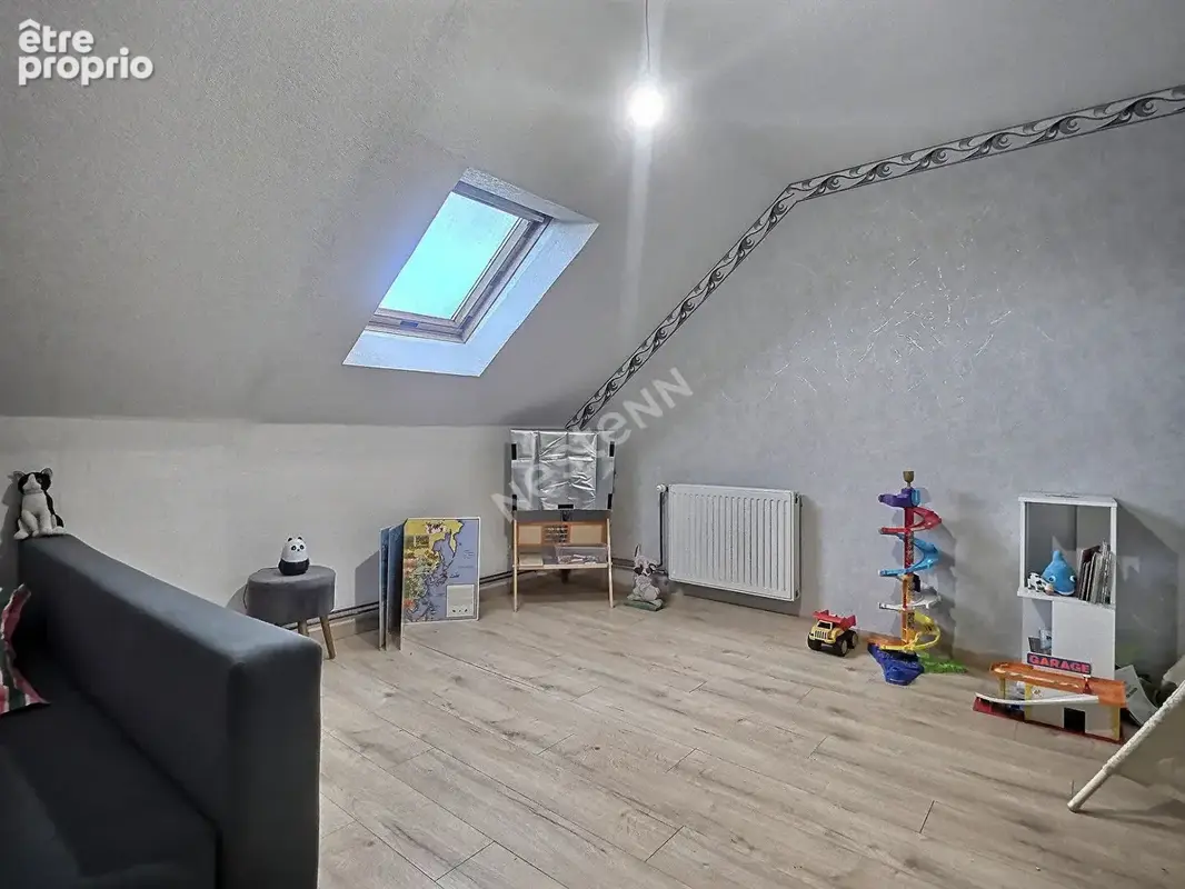 Maison Forbach - 3 Chambres - 137 m2 - Rue calme - proche commodités - Terrain 6,01 ares - photo 8
