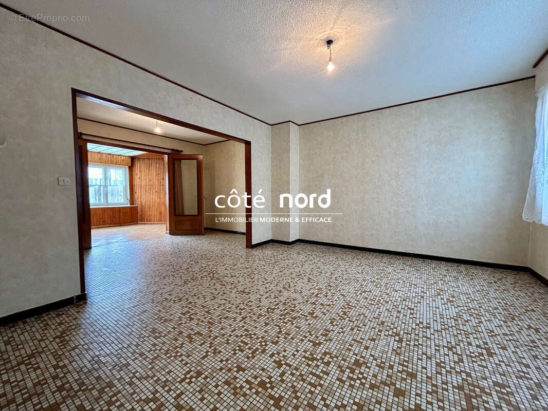 Maison à NEUVILLE-SAINT-REMY