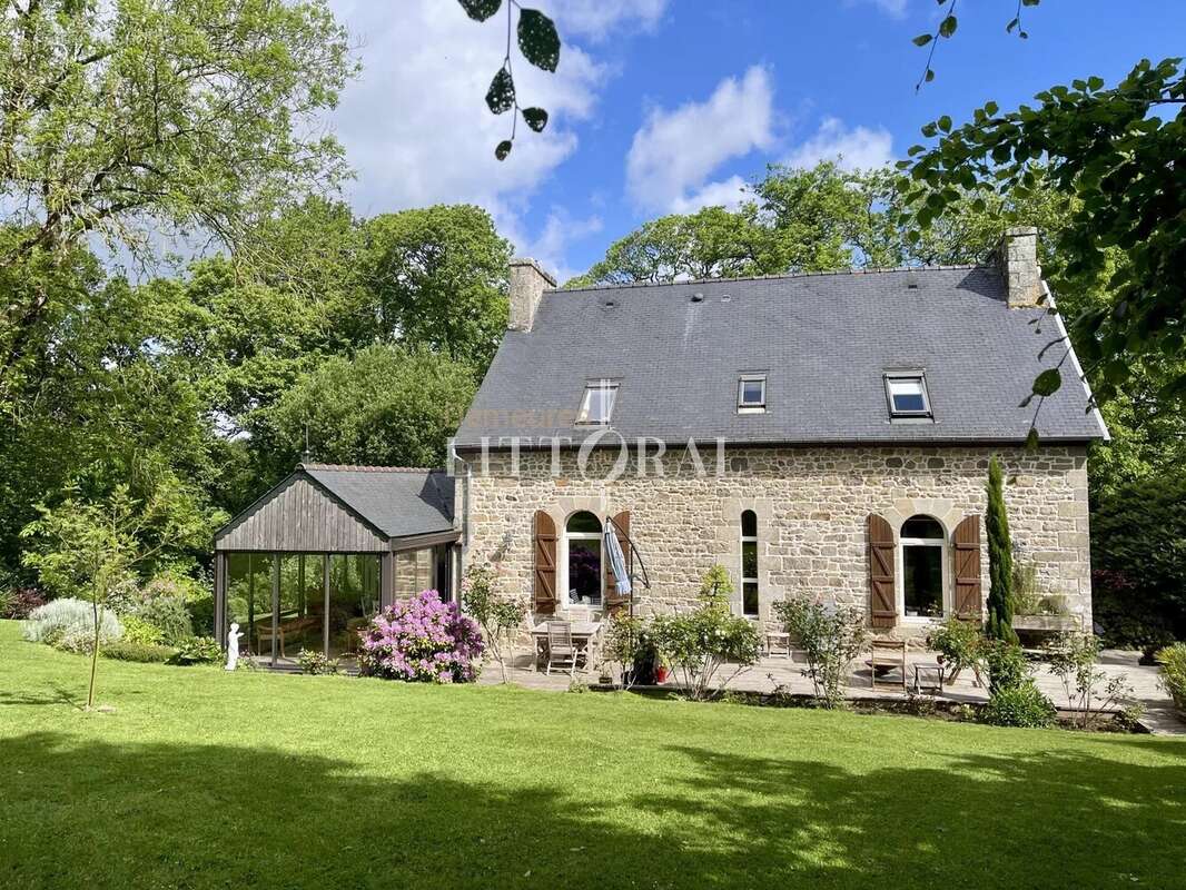 Maison à PLOUBEZRE