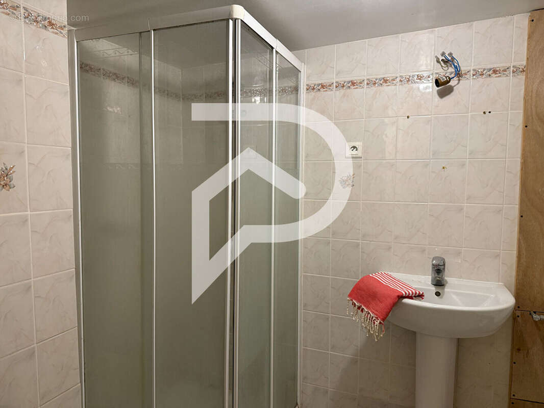 Maison à GINASSERVIS